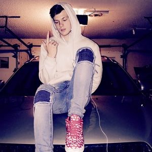 Meet your Posher, Blake